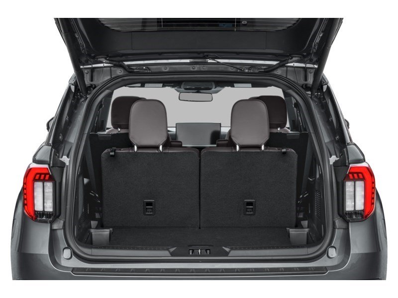 2026 Ford Explorer Platinum 4WD Exterior Shot 4