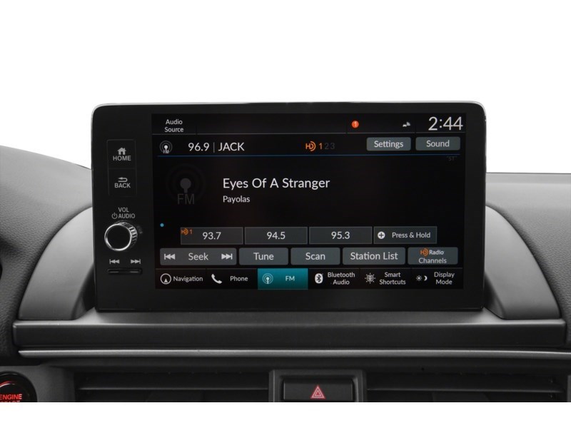 2025 Honda Pilot Touring AWD Interior Shot 2