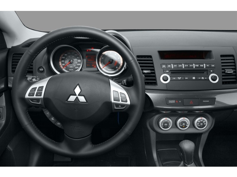 2010 Mitsubishi Lancer 4dr Sdn CVT DE Interior Shot 3