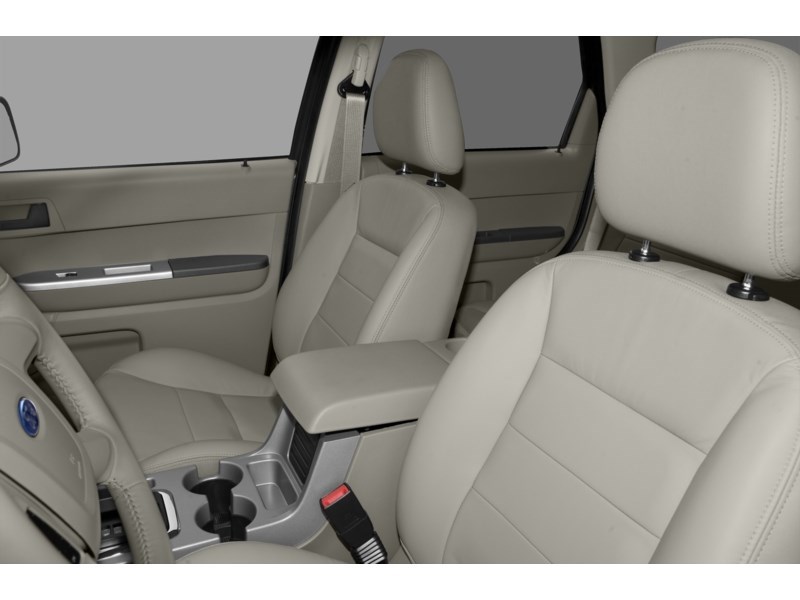 2012 Ford Escape FWD 4dr XLT Interior Shot 5