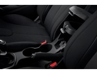 2013 Hyundai Veloster 3dr Cpe Auto w/Tech Interior Shot 8