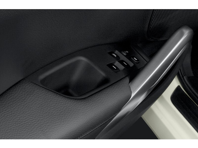 2013 Hyundai Veloster 3dr Cpe Auto w/Tech Exterior Shot 10