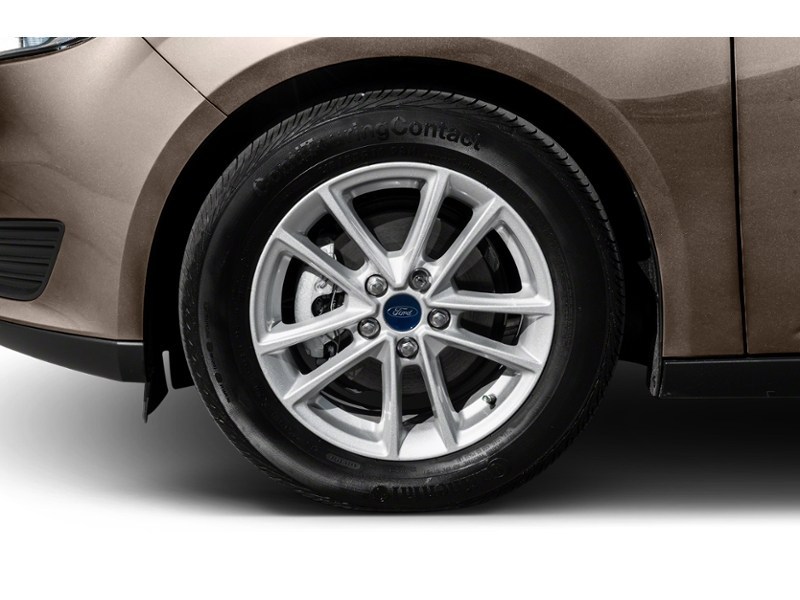2015 Ford Focus 4dr Sdn SE Exterior Shot 5