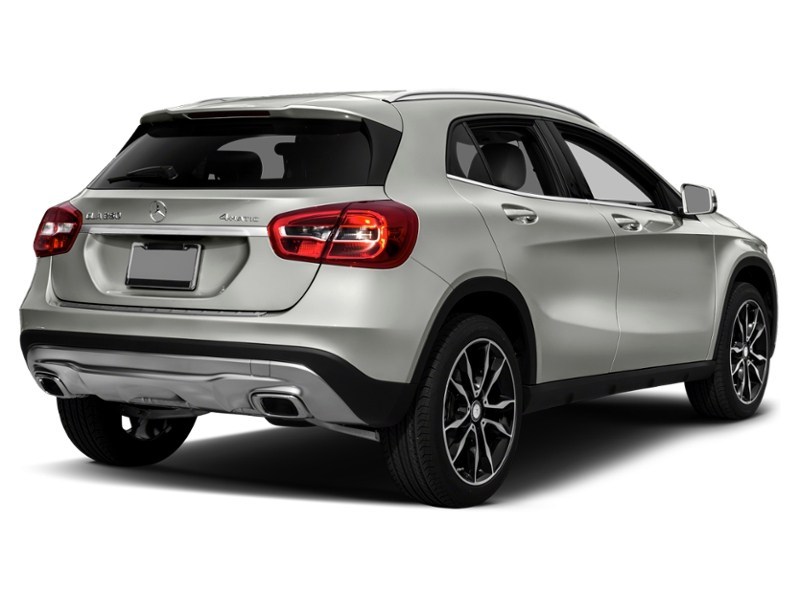 2015 Mercedes-Benz GLA-Class 4MATIC 4dr GLA 250 Exterior Shot 2