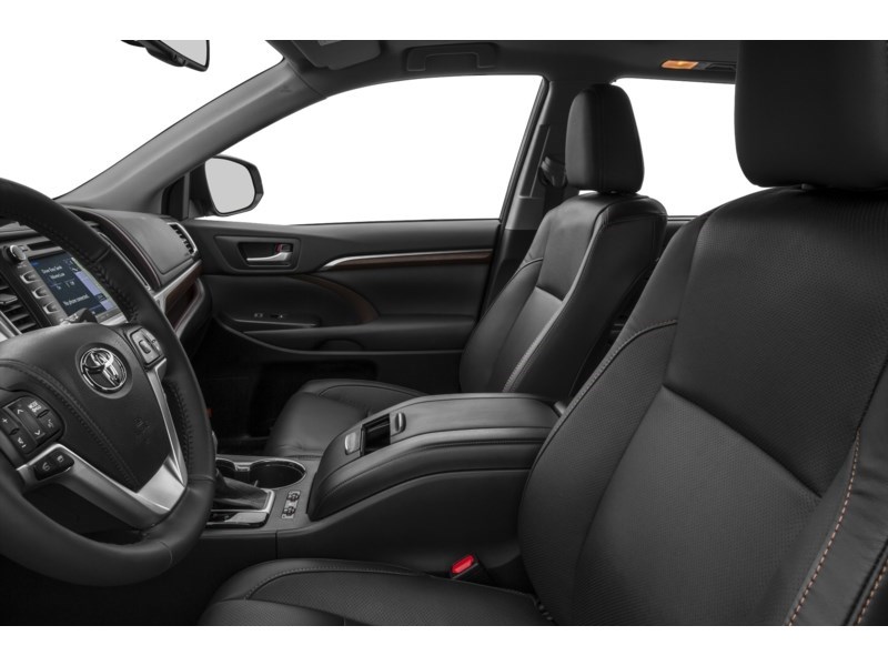 2015 Toyota Highlander XLE Interior Shot 5