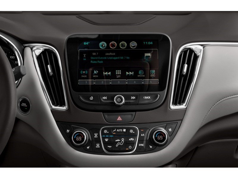2018 Chevrolet Malibu 4dr Sdn Premier w/2LZ Interior Shot 2