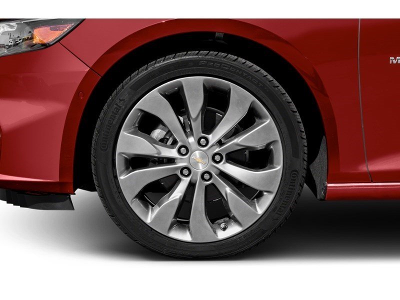 2018 Chevrolet Malibu 4dr Sdn Premier w/2LZ Exterior Shot 5