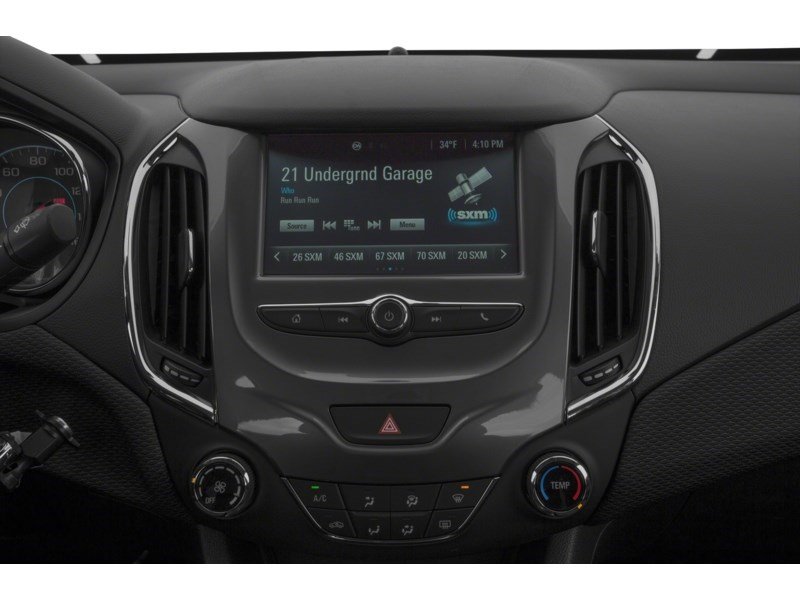 2018 Chevrolet Cruze 4dr Sdn 1.4L LT w/1SD Interior Shot 2