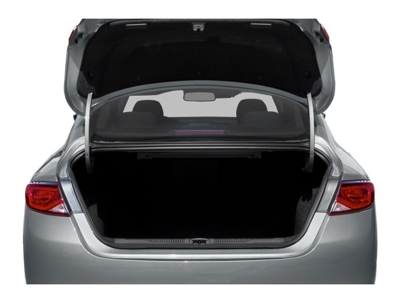 2015 Chrysler 200 4dr Sdn Limited FWD Exterior Shot 4