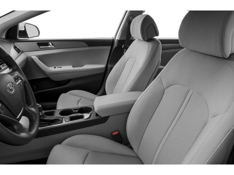 2017 Hyundai Sonata 4dr Sdn 2.4L Auto GL Interior Shot 4