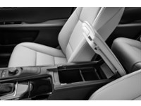 2016 Lexus ES 300h 4dr Sdn Interior Shot 7