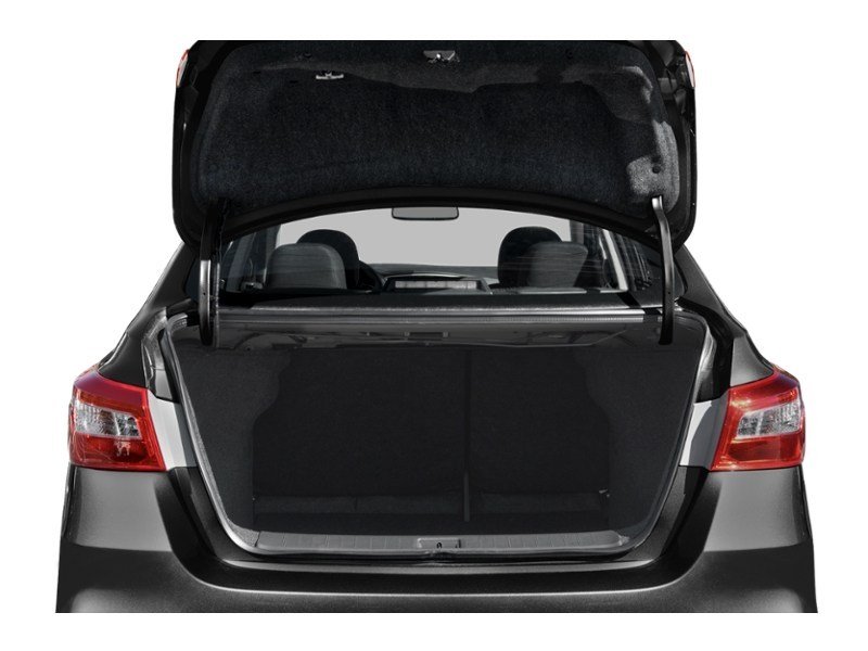 2018 Nissan Sentra SV CVT Exterior Shot 4