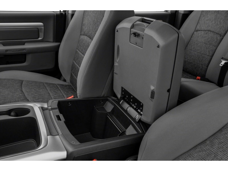2018 RAM 2500 SLT 4x4 Crew Cab 6'4