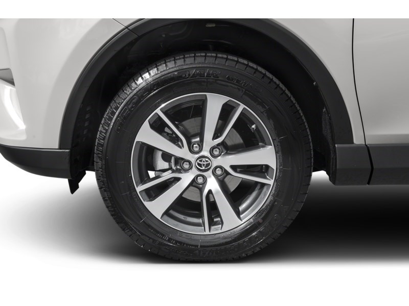 2016 Toyota RAV4 AWD 4dr XLE Exterior Shot 4