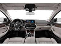 2018 BMW 5 Series 530i xDrive Sedan/CLEAN CARFAX/SAFETY CERTIFIED Interior Shot 6