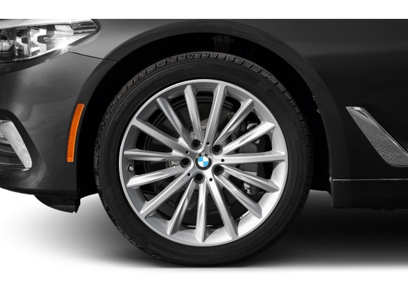 2018 BMW 5 Series 530i xDrive Sedan/CLEAN CARFAX/SAFETY CERTIFIED Exterior Shot 5