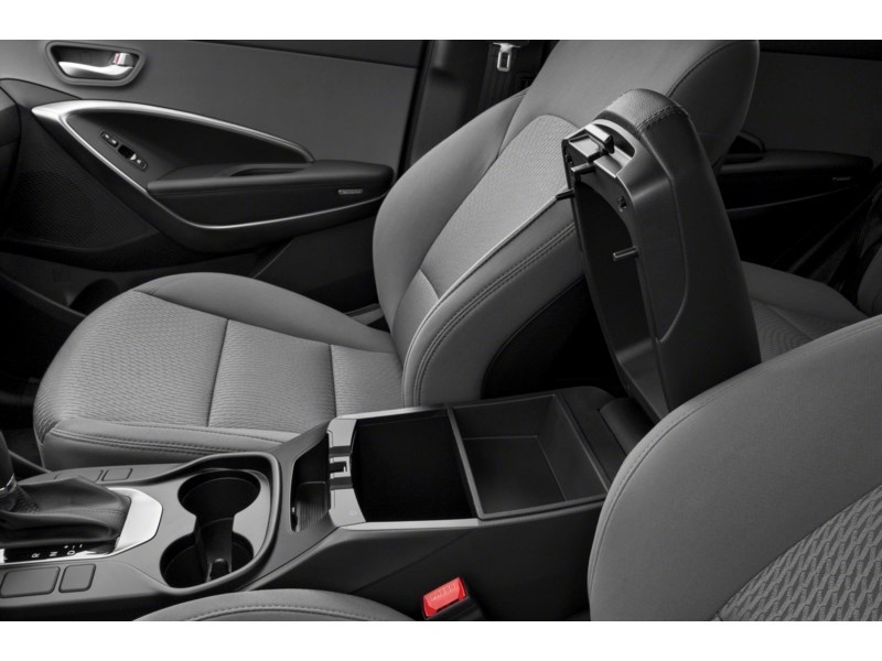 2018 Hyundai Santa Fe Sport 2.4L FWD Interior Shot 7