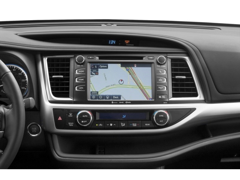 2019 Toyota Highlander AWD XLE | Sunroof | Leather | 8 Passenger Interior Shot 2