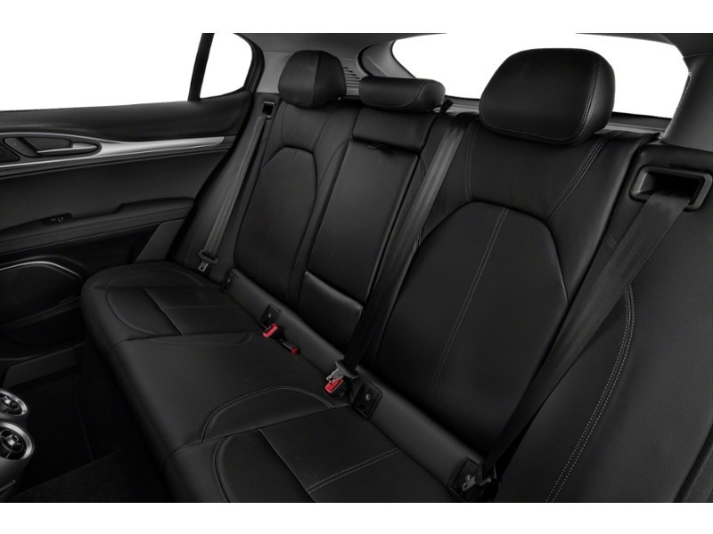 2018 Alfa Romeo Stelvio Ti Sport AWD Interior Shot 5