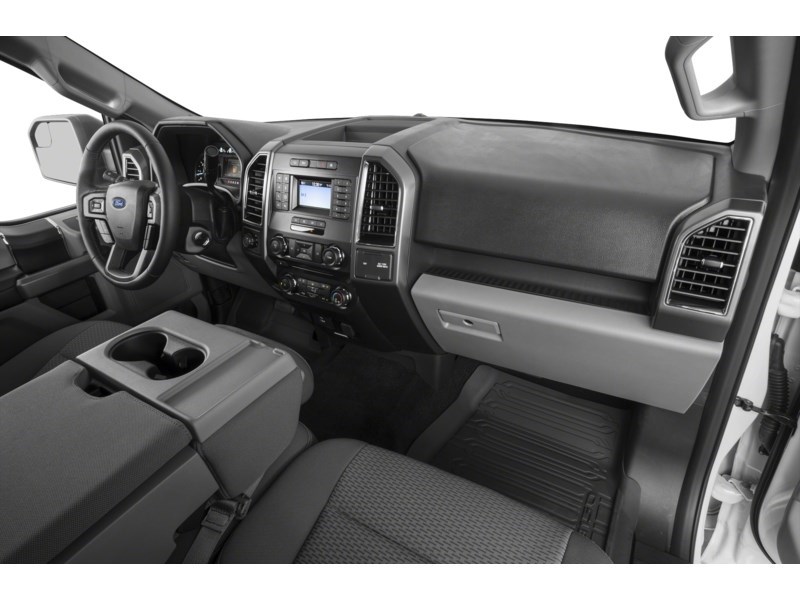 2019 Ford F-150 XLT 4WD SuperCrew 5.5' Box Interior Shot 1