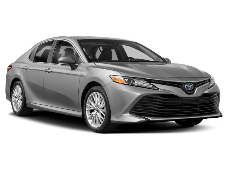 2020 Toyota Camry Hybrid Hybrid XLE Auto Exterior Shot 9