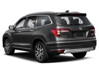 2019 Honda Pilot Touring 8-Passenger AWD Exterior Shot 9