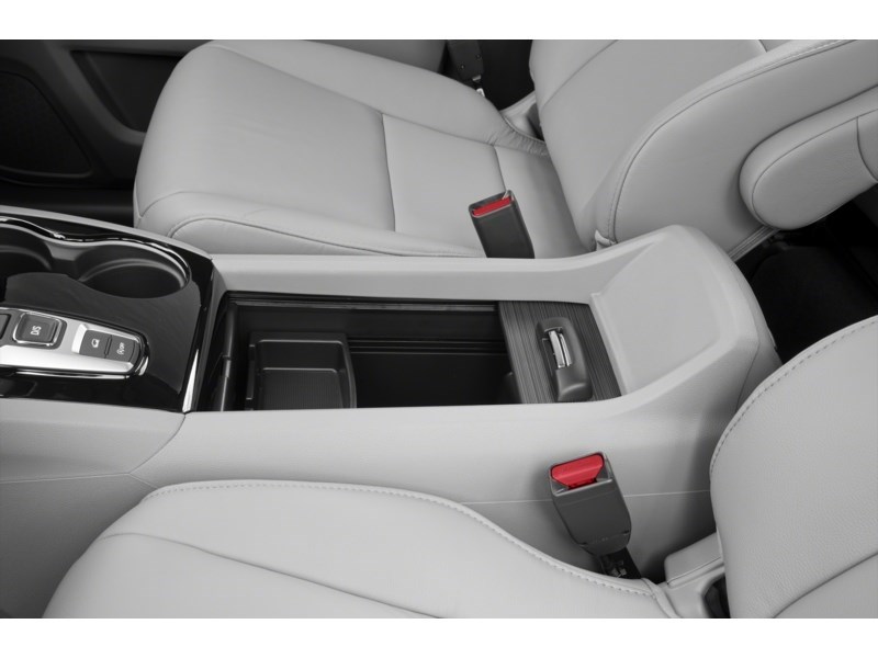 2019 Honda Pilot Touring 8-Passenger AWD Interior Shot 7