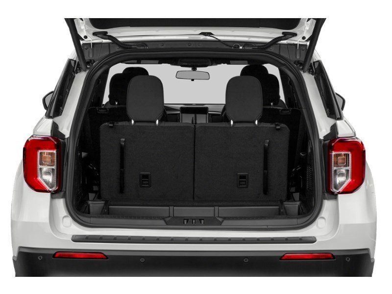 2022 Ford Explorer XLT 4WD Exterior Shot 4