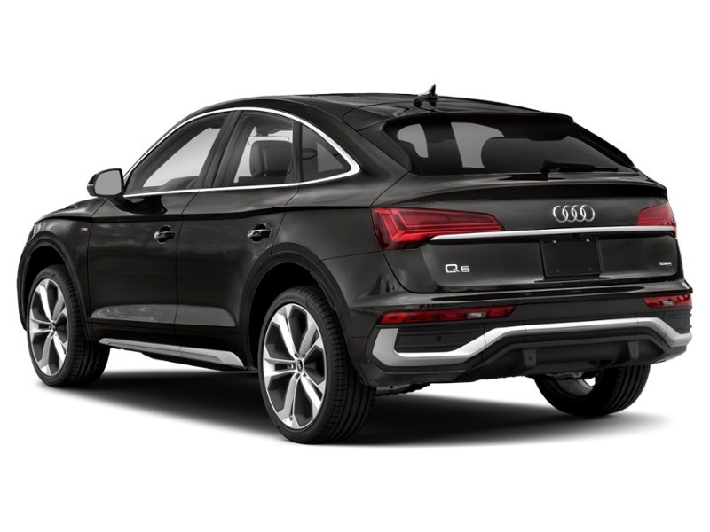 2021 Audi Q5 Sportback Progressiv 45 TFSI quattro Exterior Shot 9