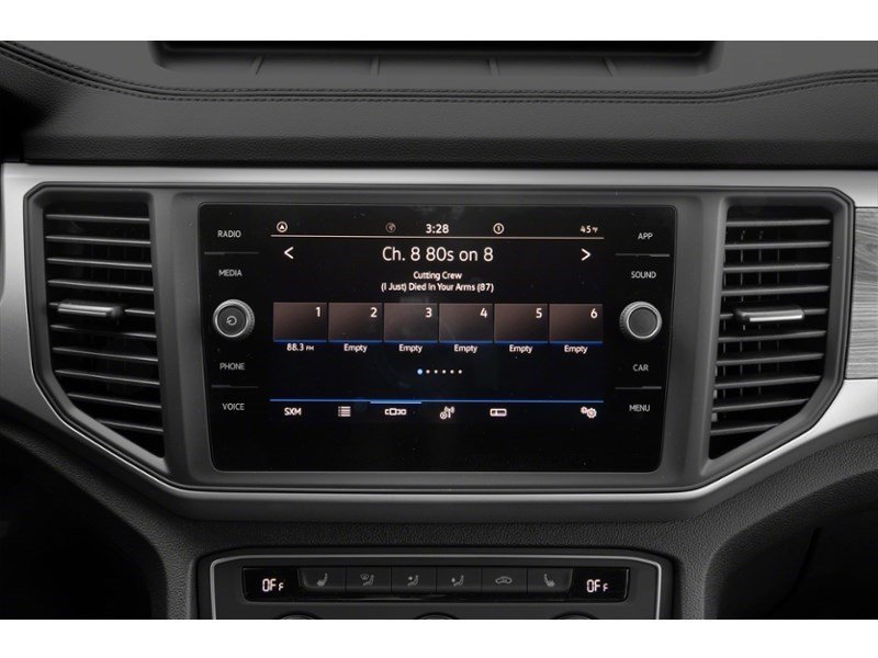 2021 Volkswagen Atlas Cross Sport Comfortline 2.0 TSI 4MOTION Interior Shot 2