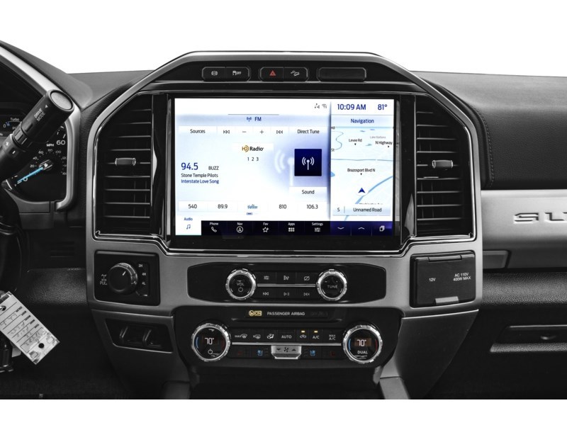 2022 Ford F-250 LARIAT 4WD Crew Cab 6.75' Box Interior Shot 2