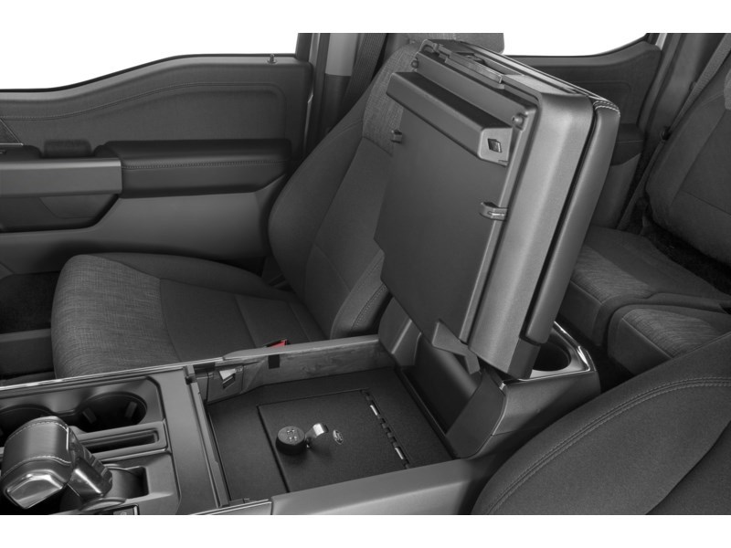 2025 Ford F-150 Lightning XLT 4WD SuperCrew 5.5' Box Interior Shot 7