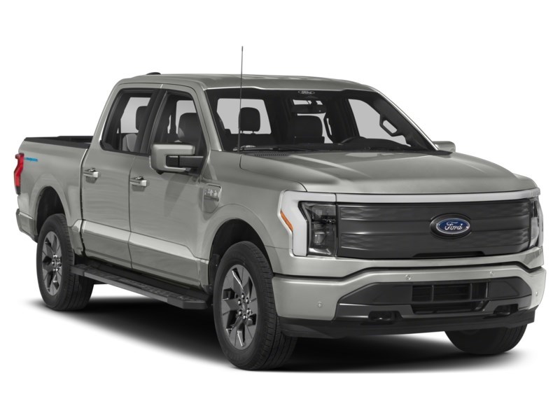 2025 Ford F-150 Lightning LARIAT 4WD SuperCrew 5.5' Box Exterior Shot 8