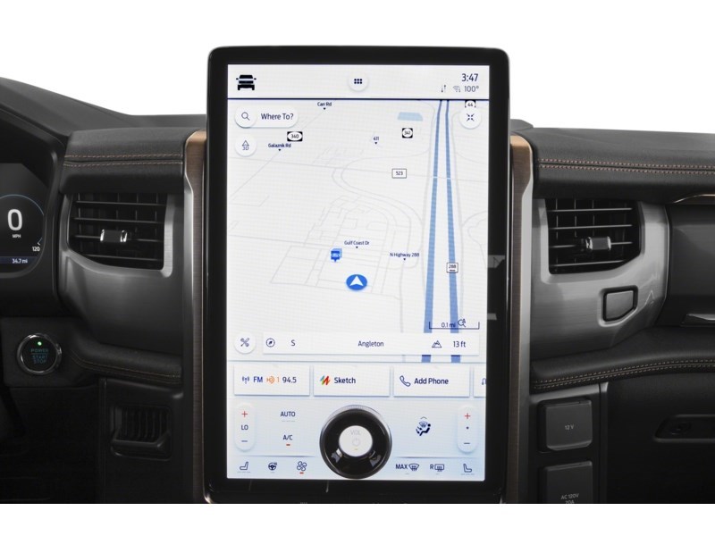 2025 Ford F-150 Lightning LARIAT 4WD SuperCrew 5.5' Box Interior Shot 8