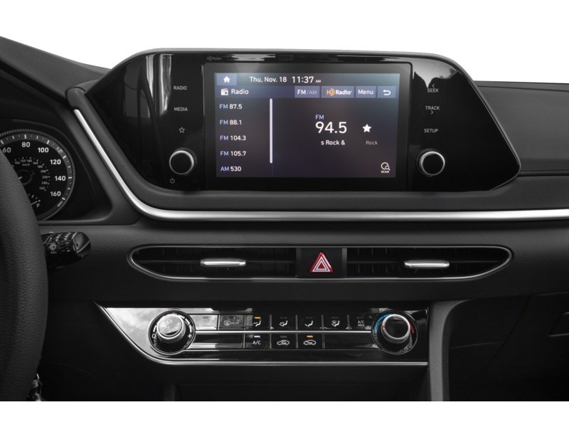 2022 Hyundai Sonata 2.5L Preferred Interior Shot 2