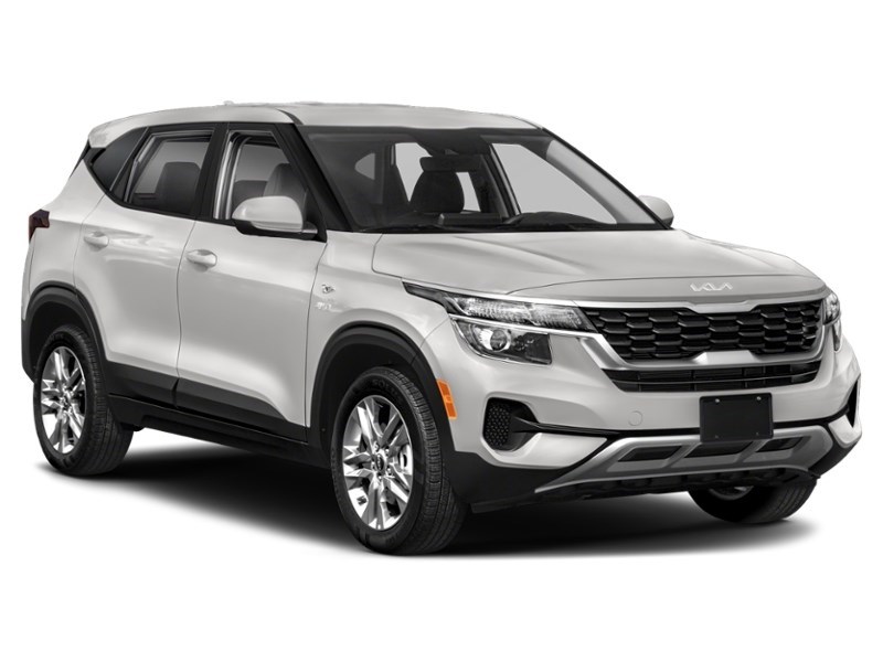 2023 Kia Seltos LX FWD Exterior Shot 8