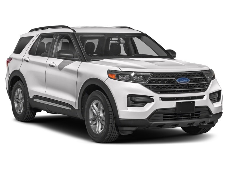 2023 Ford Explorer XLT 4WD Exterior Shot 8