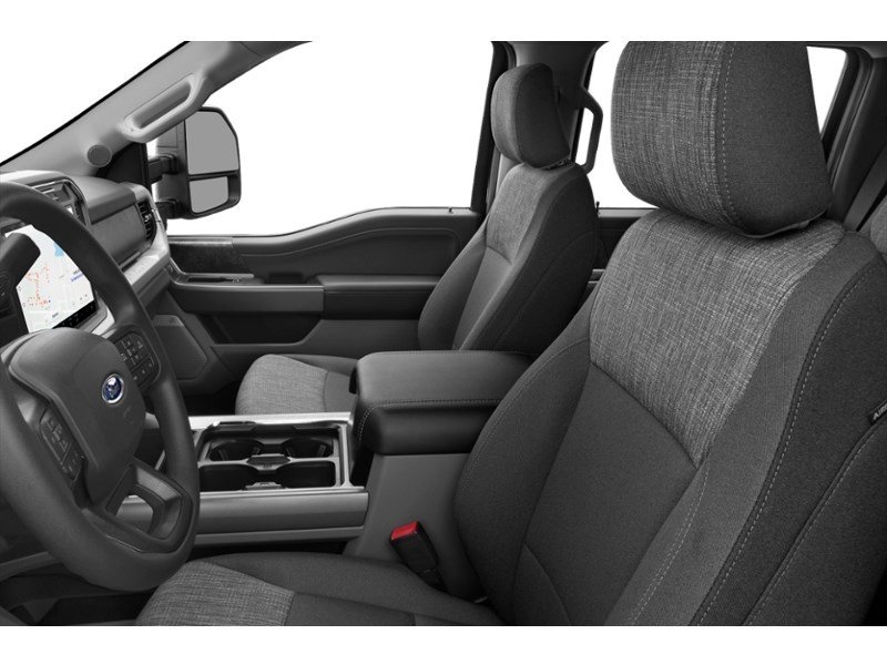 2027 Ford Super Duty F-250 SRW XLT 4WD Crew Cab 6.75' Box Interior Shot 4