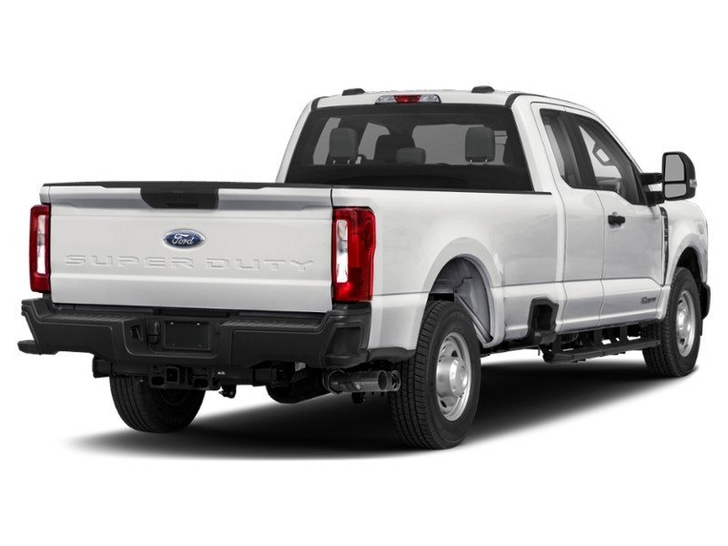 2027 Ford Super Duty F-350 SRW XL 4WD SuperCab 8' Box Exterior Shot 2