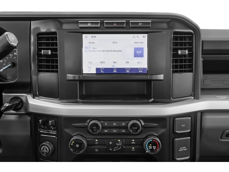 2027 Ford Super Duty F-350 SRW XL 4WD Super Cab 6.75' Box Interior Shot 2