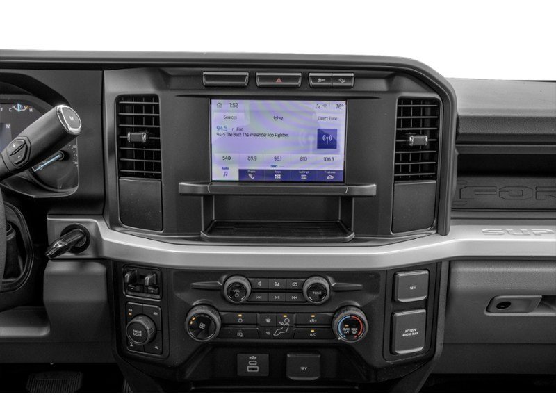 2027 Ford Super Duty F-350 SRW XL 4WD Crew Cab 6.75' Box Interior Shot 2