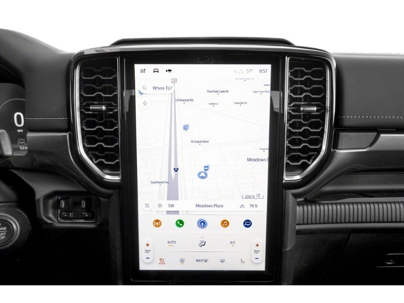 2026 Ford Ranger LARIAT 4WD SuperCrew 5' Box Interior Shot 8