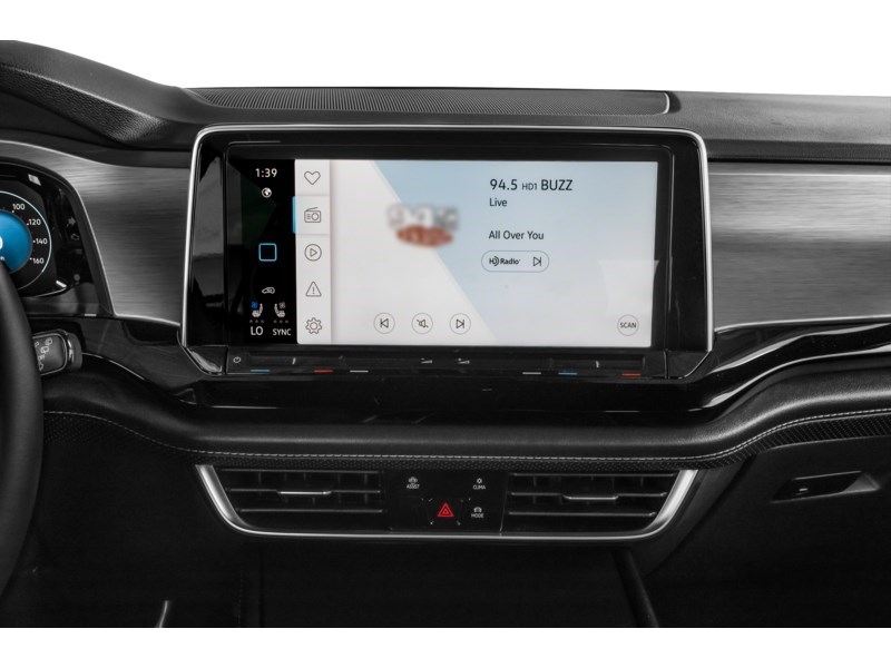 2024 Volkswagen Atlas Cross Sport Comfortline 2.0 TSI 4MOTION Interior Shot 2