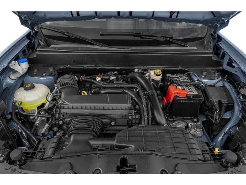 2026 Ford Maverick XLT AWD SuperCrew Exterior Shot 3
