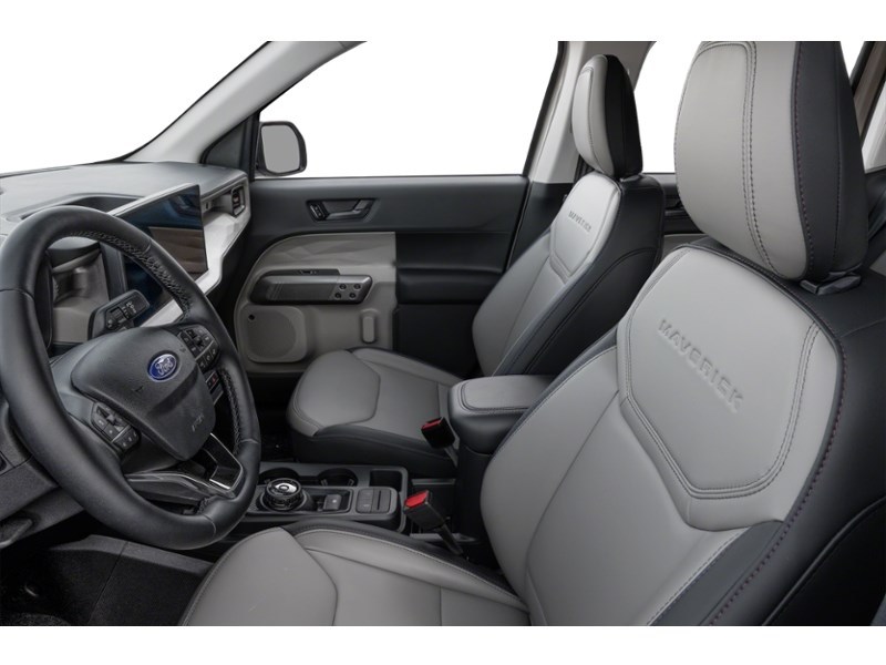 2025 Ford Maverick LARIAT AWD SuperCrew Interior Shot 4