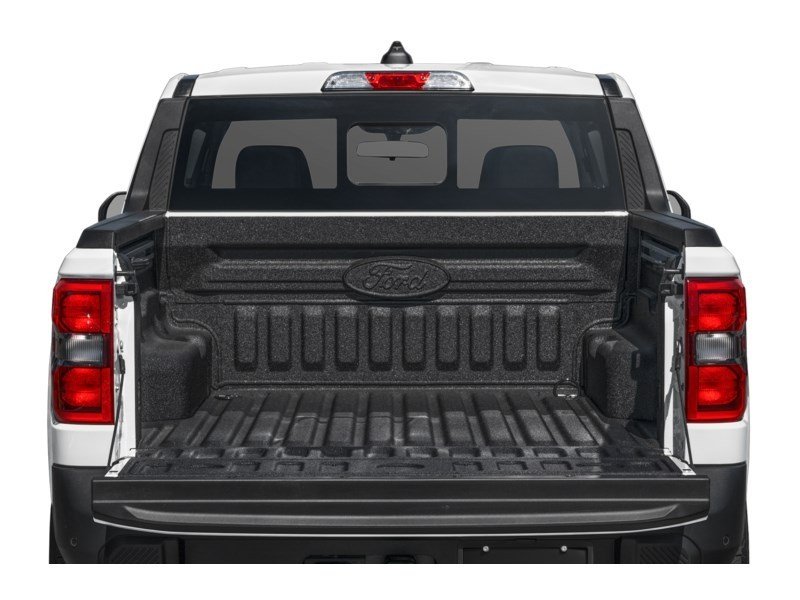 2026 Ford Maverick LARIAT AWD SuperCrew Exterior Shot 4