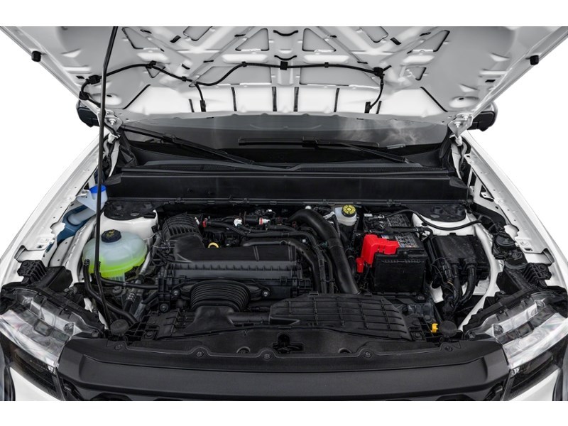 2026 Ford Maverick LARIAT AWD SuperCrew Exterior Shot 3