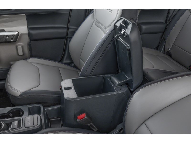 2026 Ford Maverick LARIAT AWD SuperCrew Interior Shot 7