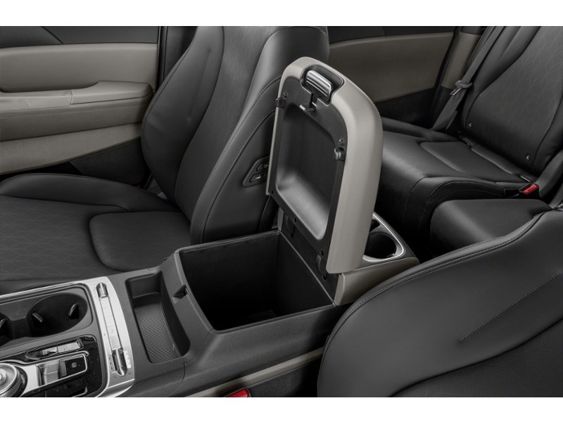 2026 Kia Carnival HEV EX FWD Interior Shot 7