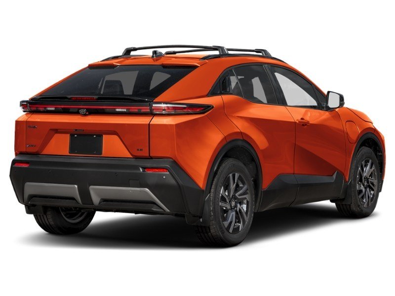 2026 Toyota C-HR SE FWD Exterior Shot 2